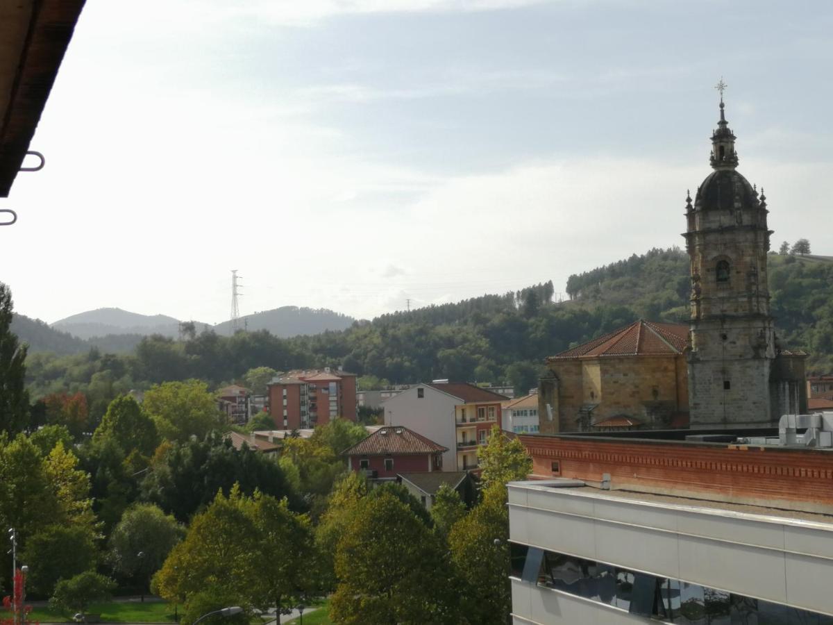 Andramari Tourist Home Parking& Wifi Аморебьета-Эчано Экстерьер фото