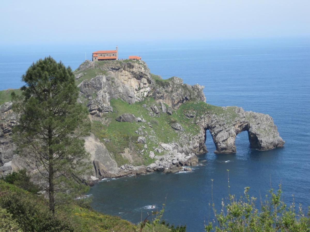 Andramari Tourist Home Parking& Wifi Аморебьета-Эчано Экстерьер фото